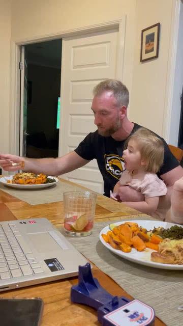 孤独小孩吃瓜,孤独小孩的瓜田奇遇记