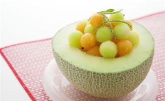 吃哈密瓜怎么吃吐了