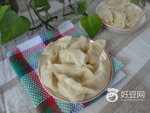 大军吃角瓜饺子,一场别开生面的美食盛宴