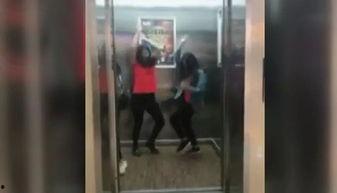 电梯吃瓜视频搞笑,吃瓜群众变身喜剧大师