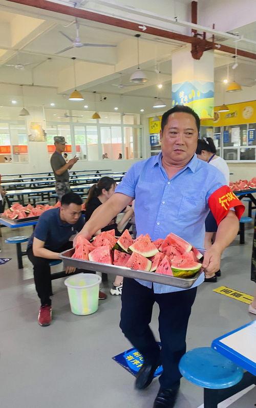 温州技师学院吃瓜,揭秘校园里的“吃瓜”趣事