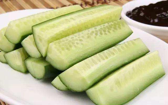 为什么围观叫吃瓜,围观背后的社会心理解码