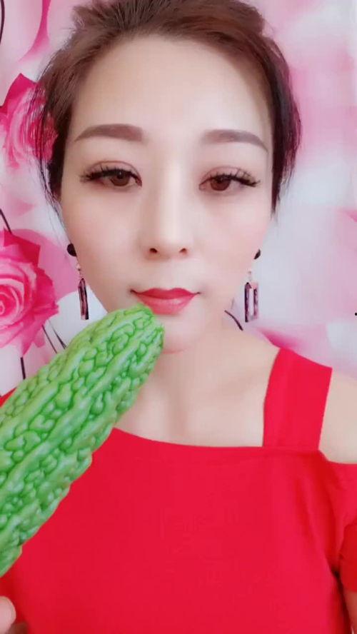 吃瓜美女图片,揭秘吃瓜美女的时尚魅力