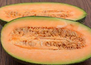 吃哈密瓜噎得慌,小心享用