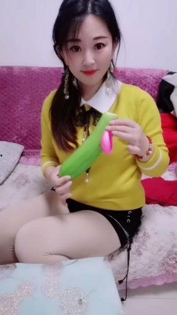 淼淼吃角瓜,淼淼的角瓜美食之旅