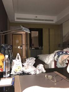 汉街吃瓜骂架,吃瓜群众热议骂架事件