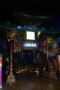 汉街吃瓜骂架,吃瓜群众热议骂架事件